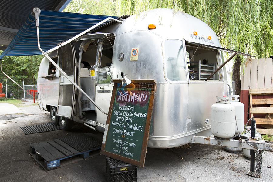 عربات بيع قافلة مجهزة بالكامل، - مراجعة Coffee Van Equipment وسعره